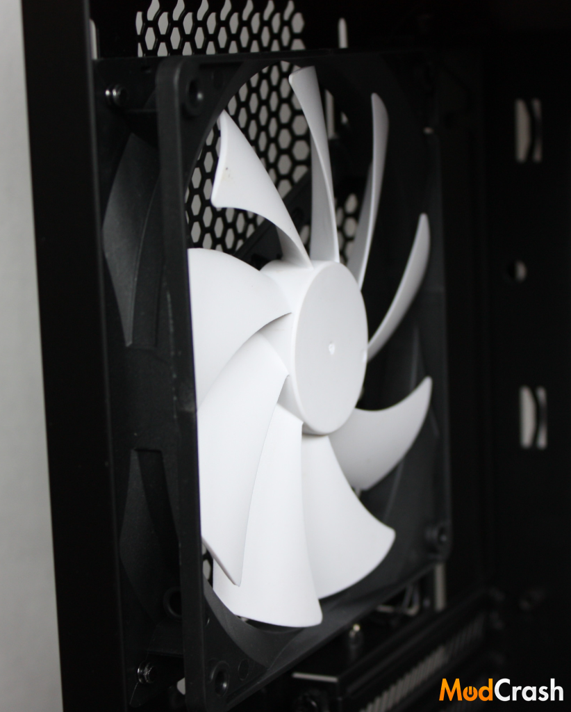NZXT H630 Review - 120MM Fan